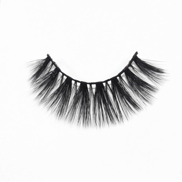 STEPHANIE LASHES